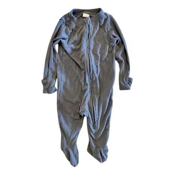 Baby Boy Clothing Lot – Size 0–3 Months (Disney, Old Navy, Little Me) - Picture 3 of 9